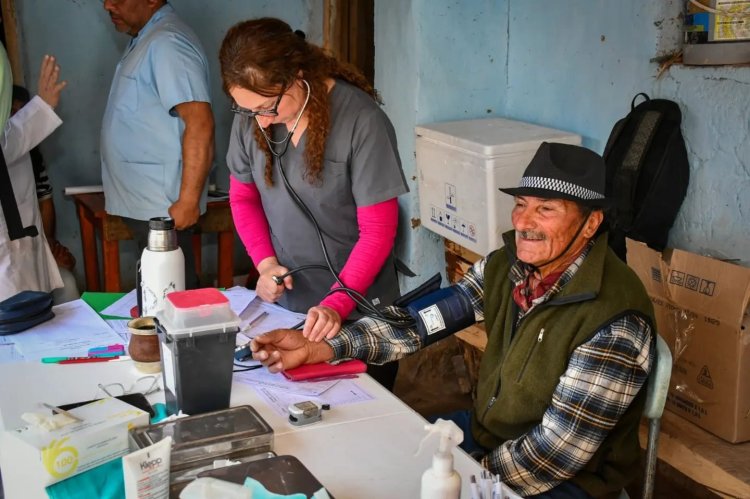 Salud despliega el primer operativo integral en Sierras de Rivero