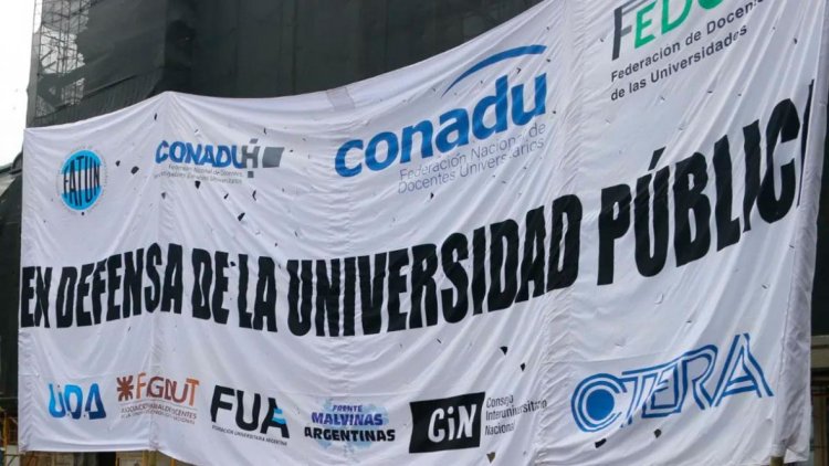 Docentes universitarios realizan paro nacional este lunes