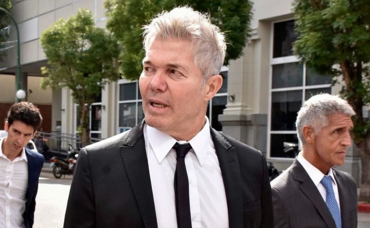 Burlando dejó el caso Loan