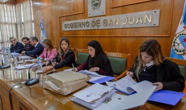 Abrieron sobres de la licitación para el nuevo Canal Agua Negra