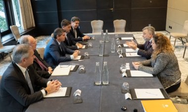 Orrego en Londres insistió en desarrollo del empleo y la participación de proveedores locales con BHP