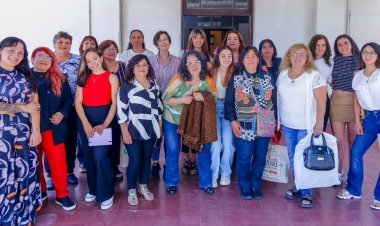 Orrego recibió a las representantes que aspiran convertirse en Emprendedora del Sol*