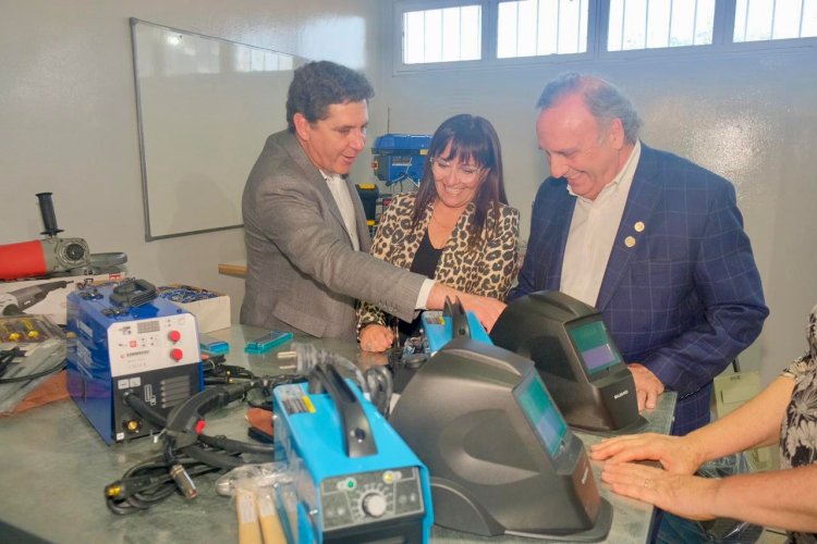 Chimbas inaugura su primer Laboratorio de Oficios   