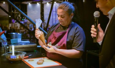 La espectacular peña del stand "Mi querido San Juan" 