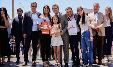 Orrego entregó 135 viviendas de SUOES: “Hemos logrado mantener nuestras metas gracias al esfuerzo de los sanjuaninos”