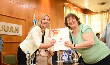 Entregaron personerías jurídicas a 35 asociaciones civiles de San Juan