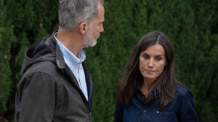 Incidentes en Valencia: la Reina Letizia, con barro y lágrimas en la cara tras la visita Real