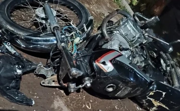 25 de Mayo: un joven murió y otro lucha por su vida al chocar en sus motos