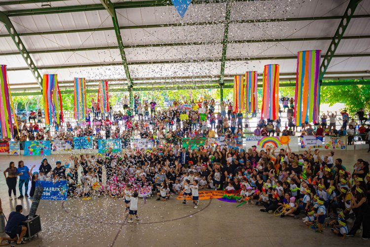 Santa Lucía celebró la muestra anual de educación física de los jardines maternales municipales