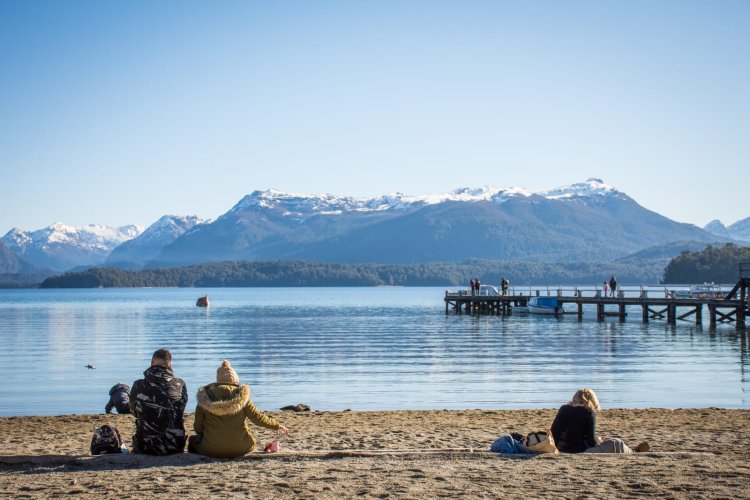 El Gobierno fijó tres días no laborables con fines turísticos en 2025