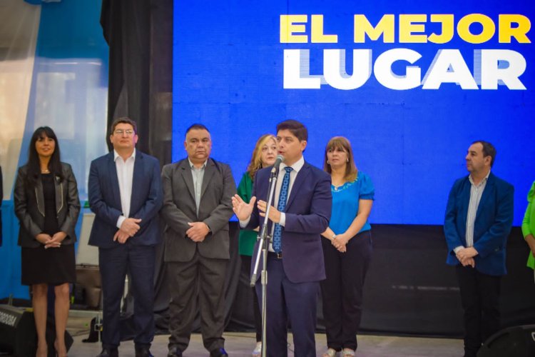 Santa Lucía reconoció el esfuerzo de los estudiantes del departamento