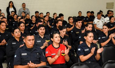Más de 80 agentes de la Policía se capacitaron en Turismo