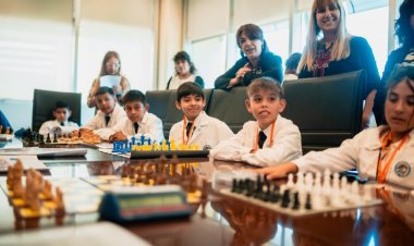 Educación destacó a los alumnos que aprendieron a jugar ajedrez en las escuelas