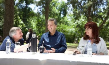 La foto de la unidad del peronismo: Cristina Kirchner, Sergio Massa y Axel Kicillof, juntos