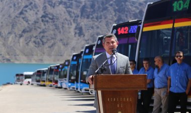 Orrego presentó las nuevas movilidades de RedTulum en el dique Punta Negra