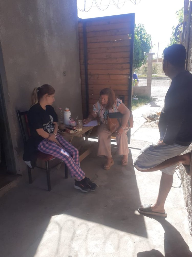 Rivadavia brindó asistencia a la familia de La Bebida tras un incendio en su hogar