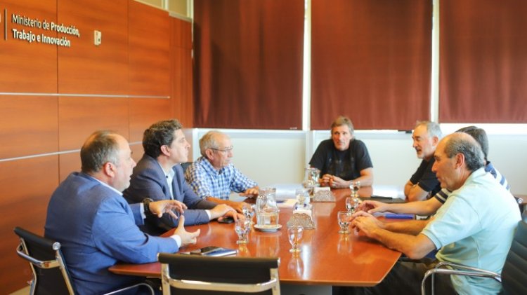 Importante reunión de Producción con la Mesa Vitícola