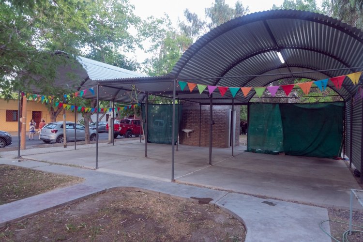 La Ciudad recibe las fiestas con remodelaciones en la UV del Barrio Parque Universitario