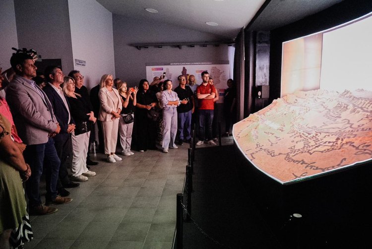 Orrego recorrió un proyecto educativo y turístico para potenciar las energías renovables en Ullum