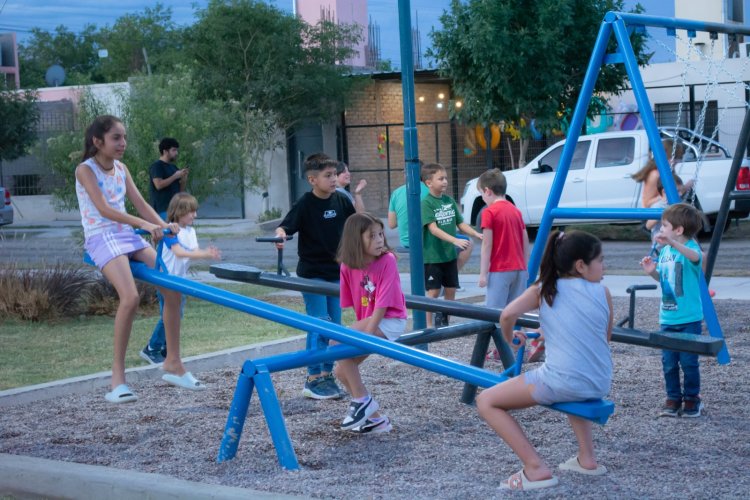 Pocito: Inauguran obras para mejorar la Plaza del Barrio 26 de Diciembre