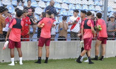 River entrenó a puertas abiertas en el Bicentenario