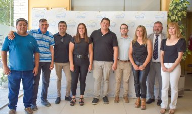 La Municipalidad de Jáchal incorpora 10 empleados municipales a planta permanente