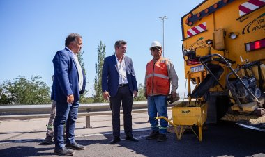 El gobernador Orrego recorrió la obra de reparación de la avenida Circunvalación