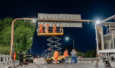 Comenzó el cambio de carteles en la Circunvalación
