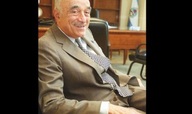 Murió a los 99 años Enrique Eskenazi, presidente del Grupo Petersen