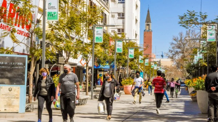 Para el Comercio el pago en dólares permitirá un sistema más versátil