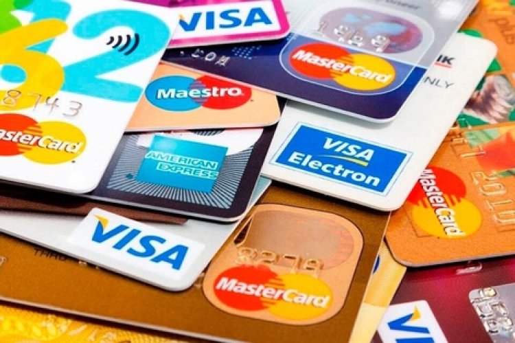 Continúan las denuncias por consumos duplicados en tarjetas de crédito