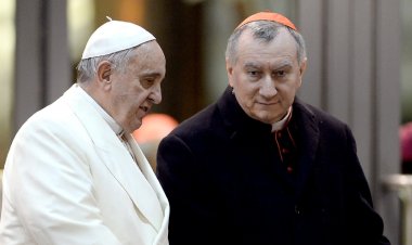 El papa Francisco sigue con su actividad oficial desde el hospital