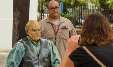 La estatua de Sarmiento volvió a la casa del prócer