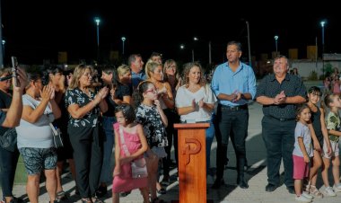 El Intendente Fabian Aballay inauguró nuevas obras de Iluminación en el Barrio Cerro Grande