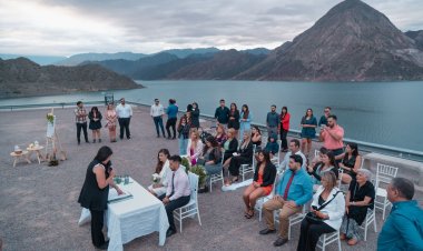 Amor a orillas de Punta Negra: un nuevo matrimonio emblemático hizo historia