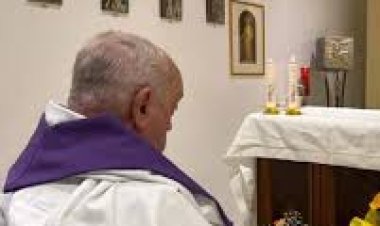 Difundieron la primera foto del papa Francisco tras más de un mes en el hospital