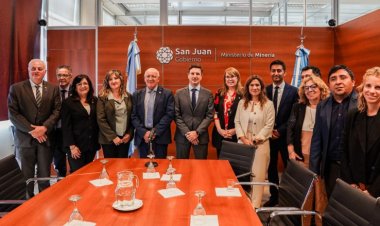 Gobierno y universidades avanzan en la formalización de tecnicaturas mineras