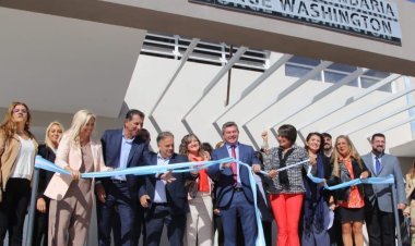 El gobernador Marcelo Orrego inauguró dos establecimientos educativos en Pocito