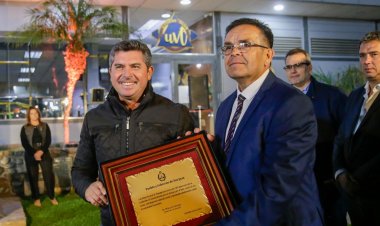 Orrego estuvo presente en el inicio de los festejos por el 90° aniversario de la UVT