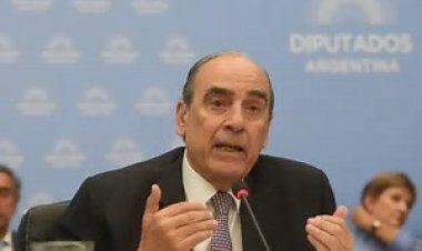 Guillermo Francos negó una devaluación al defender el plan económico