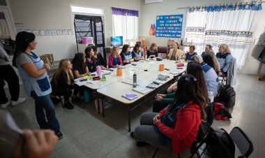 Cómo se desarrolla la primera Jornada Institucional 2025 de Educación