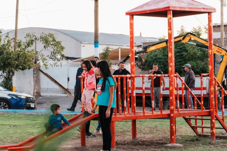 Se inauguraron las Refacciones en la Plaza del Barrio Bella Vista