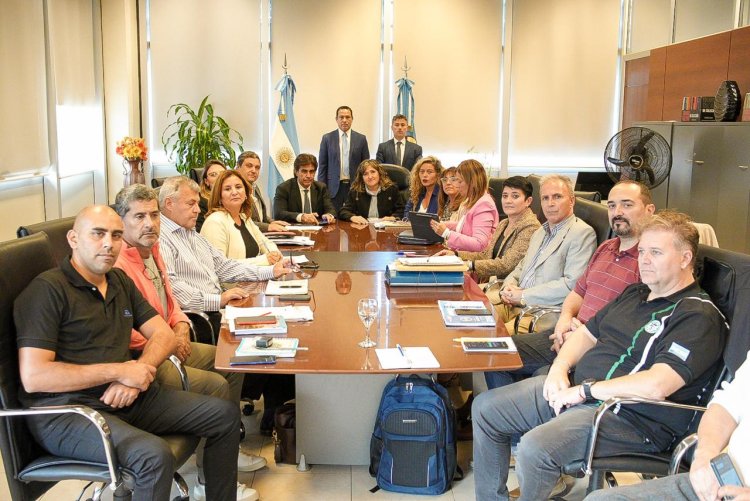 El Gobierno Provincial ofreció a los docentes una suba del 11,2% en dos tramos