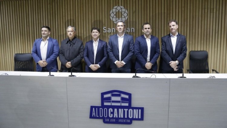 Deporte y la Municipalidad de Santa Lucia firmaron un convenio de capacitación