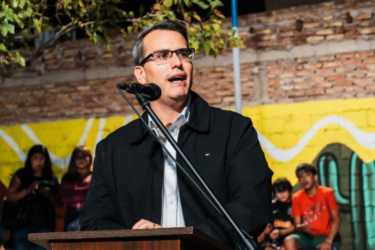 Rawson inauguró obras de iluminación y refacciones en la plaza del barrio Estado de Israel