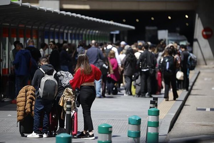 La electricidad volvió en España y Portugal luego de un histórico apagón masivo