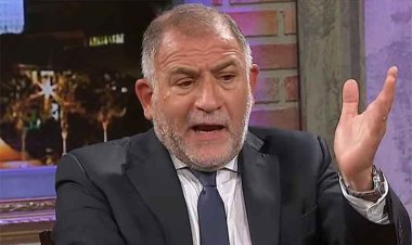 Le robaron el celular en plena entrevista radial y todo quedó registrado