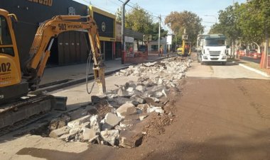 A buen ritmo continúan los trabajos de pavimentación sobre avenida Libertador