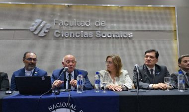 Capacitan sobre herramientas tecnológicas a estudiantes de Derecho y graduados