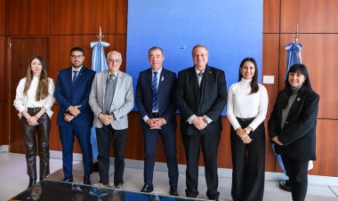 El vicegobernador firmó un convenio de cooperación con la Universidad del Congreso